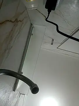 Sph9mm online show from December 17, 2025, 10:37 pm