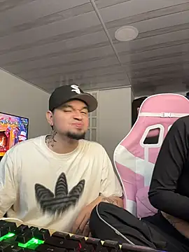 zelda kuro online show from December 21, 2025, 9:15 pm