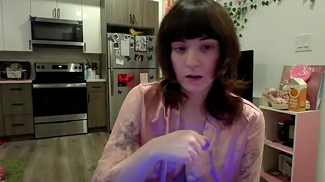 Snapshot of Trickylucy555 chatting on November 5, 2025, 9:34 am Trickylucy555 online show from November 5, 2025, 9:34 am