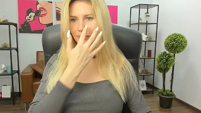 AryaAltkerer online show from December 21, 2025, 1:35 pm