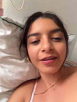 violeta365 online show from April 18, 2026, 7:58 pm