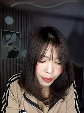 Fish yellow online show from December 2, 2025, 1:02 pm