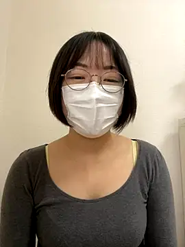 Yurika oO online show from November 23, 2025, 2:32 am