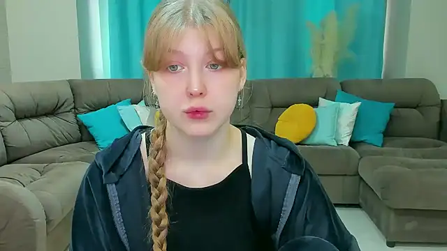 Snapshot of Stella_Light chatting on November 6, 2025, 11:14 am Stella Light online show from November 6, 2025, 11:14 am