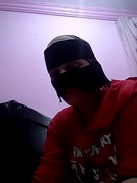 SandyAmr online show from April 6, 2026, 7:31 am