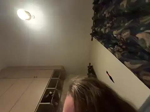 Scarletcum22 online show from December 19, 2025, 8:44 pm