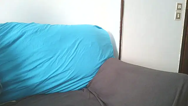 CindiBibi online show from October 25, 2025, 8:35 am