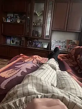 Snapshot of damiew1 chatting on November 7, 2025, 1:37 pm damiew1 online show from November 7, 2025, 1:37 pm