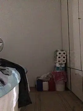 Snapshot of Axe-man_44 chatting on November 3, 2025, 1:15 pm Axe-man 44 online show from November 3, 2025, 1:15 pm