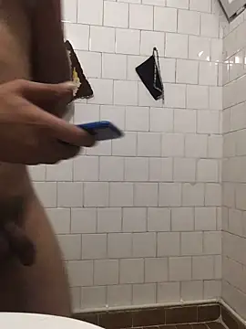 Snapshot of Axe-man_44 chatting on October 27, 2025, 4:08 pm Axe-man 44 online show from October 27, 2025, 4:08 pm