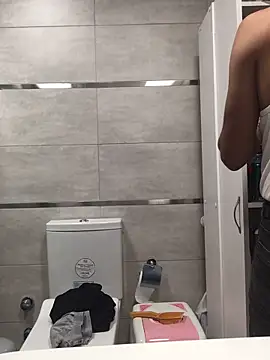 Snapshot of Axe-man_44 chatting on October 30, 2025, 1:53 pm Axe-man 44 online show from October 30, 2025, 1:53 pm