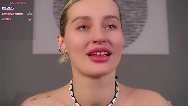 Snapshot of buvei chatting on February 12, 2026, 1:22 pm buvei online show from February 12, 2026, 1:22 pm