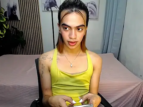 luv trix online show from December 1, 2025, 8:59 am