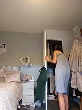 Snapshot of SashaBabyxx chatting on February 16, 2026, 11:42 am SashaBabyxx online show from February 16, 2026, 11:42 am