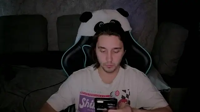 Pohyi  online show from March 3, 2026, 4:08 am