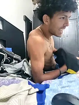 Snapshot of LyliaWood chatting on October 28, 2025, 12:55 am LyliaWood online show from October 28, 2025, 12:55 am