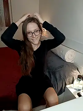 Snapshot of Cassy-Bloom chatting on December 2, 2025, 1:02 pm Cassy-Bloom online show from December 2, 2025, 1:02 pm