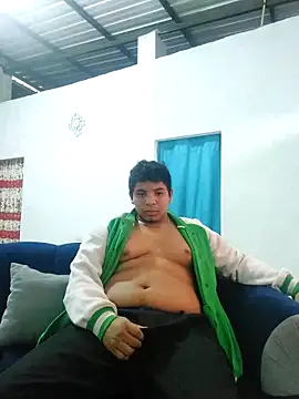 Snapshot of Leon-Q01 chatting on October 20, 2025, 9:15 pm Leon-Q01 online show from October 20, 2025, 9:15 pm