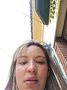 Snapshot of celeste_83 chatting on October 24, 2025, 3:22 pm celeste 83 online show from October 24, 2025, 3:22 pm