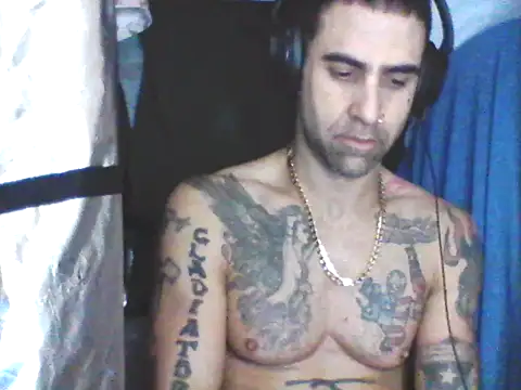 Snapshot of alphacloudGod chatting on February 15, 2026, 11:20 am alphacloudGod online show from February 15, 2026, 11:20 am