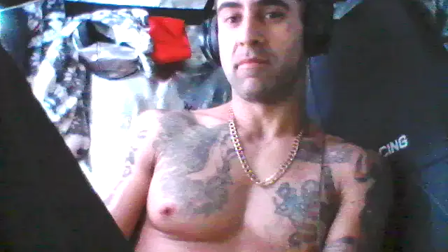 Snapshot of alphacloudGod chatting on February 6, 2026, 1:51 pm alphacloudGod online show from February 6, 2026, 1:51 pm