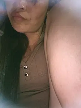 chipu06 online show from April 4, 2026, 3:29 pm