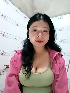 lisa-bae00 online show from February 10, 2026, 12:04 pm