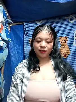 Snapshot of lisa-bae00 chatting on November 30, 2025, 10:27 am lisa-bae00 online show from November 30, 2025, 10:27 am