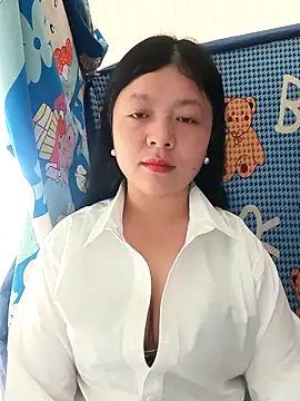 lisa-bae00 online show from April 9, 2026, 12:34 am