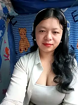 lisa-bae00 online show from January 17, 2026, 12:26 am