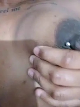 Snapshot of Jennyy31 chatting on November 9, 2025, 12:25 am Jennyy31 online show from November 9, 2025, 12:25 am