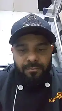 Sfdocom online show from November 19, 2025, 10:32 pm