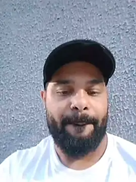 Sfdocom online show from December 1, 2025, 9:59 pm