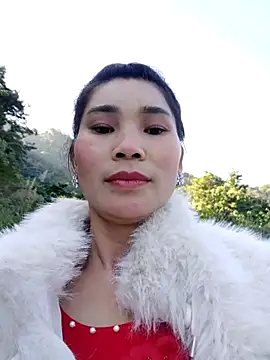 Snapshot of Bear_bear0 chatting on November 29, 2025, 2:12 am Bear bear0 online show from November 29, 2025, 2:12 am