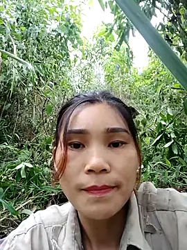 Snapshot of Bear_bear0 chatting on November 3, 2025, 7:35 am Bear bear0 online show from November 3, 2025, 7:35 am