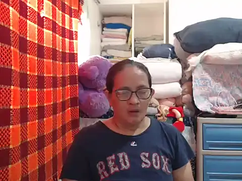 Snapshot of Kinkybela2025 chatting on November 28, 2025, 11:16 pm Kinkybela2025 online show from November 28, 2025, 11:16 pm