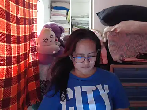 Snapshot of Kinkybela2025 chatting on November 22, 2025, 6:56 am Kinkybela2025 online show from November 22, 2025, 6:56 am