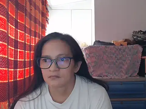 Snapshot of Kinkybela2025 chatting on February 19, 2026, 11:45 pm Kinkybela2025 online show from February 19, 2026, 11:45 pm