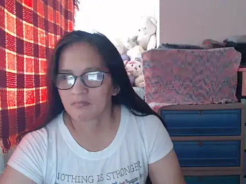 Snapshot of Kinkybela2025 chatting on January 7, 2026, 1:10 am Kinkybela2025 online show from January 7, 2026, 1:10 am