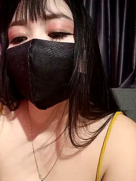 KellyZii online show from October 21, 2025, 3:06 am