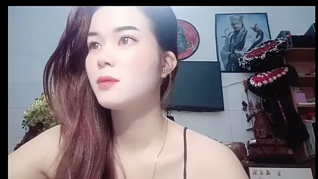 Family-Lovee online show from March 10, 2026, 7:51 pm