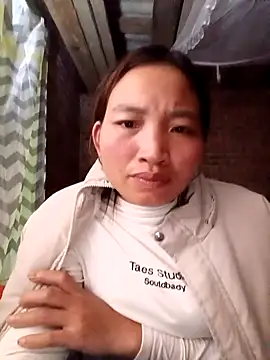 Snapshot of sowbibi chatting on November 11, 2025, 2:01 pm sowbibi online show from November 11, 2025, 2:01 pm