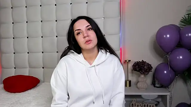 Snapshot of AlsouKass chatting on December 5, 2025, 6:34 am AlsouKass online show from December 5, 2025, 6:34 am