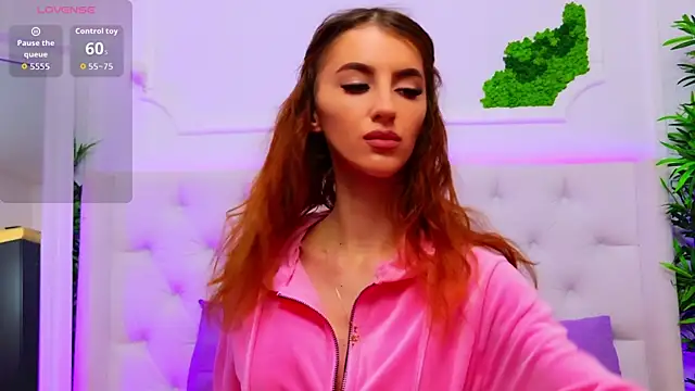 ElisaCharm online show from December 18, 2025, 3:55 am