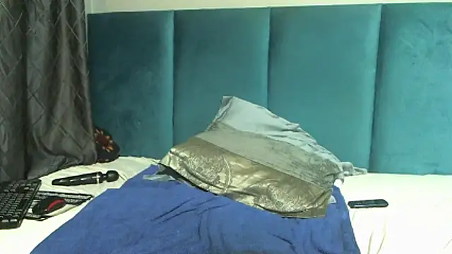 boldiva89 online show from February 27, 2026, 4:07 pm