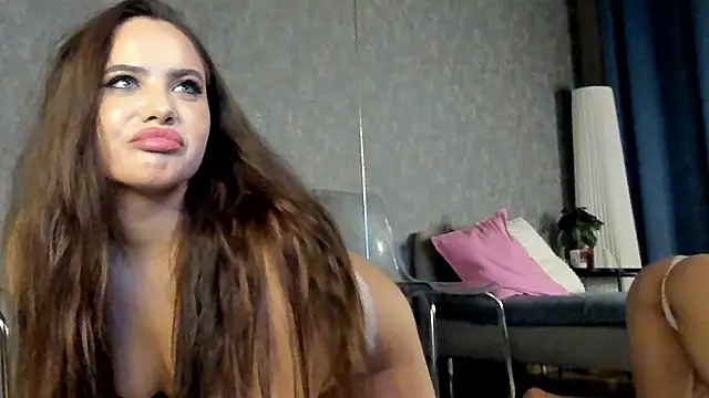 Snapshot of KarinaSparks chatting on November 24, 2025, 8:53 pm KarinaSparks online show from November 24, 2025, 8:53 pm