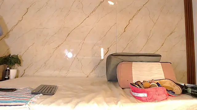 LucianaaMorena online show from December 16, 2025, 10:36 pm