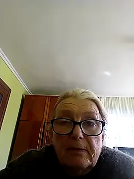 Snapshot of AmyLove353 chatting on March 3, 2026, 2:02 pm AmyLove353 online show from March 3, 2026, 2:02 pm