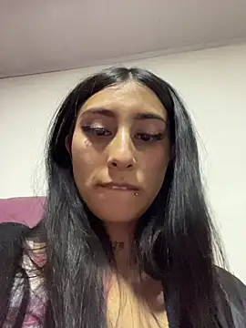 Snapshot of Violeet-Smith chatting on February 18, 2026, 1:47 am Violeet-Smith online show from February 18, 2026, 1:47 am