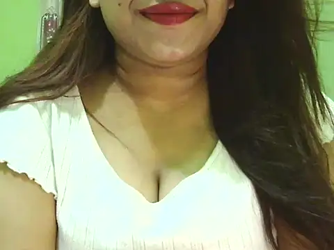 Snapshot of Safa_Pari chatting on October 21, 2025, 3:11 pm Safa Pari online show from October 21, 2025, 3:11 pm